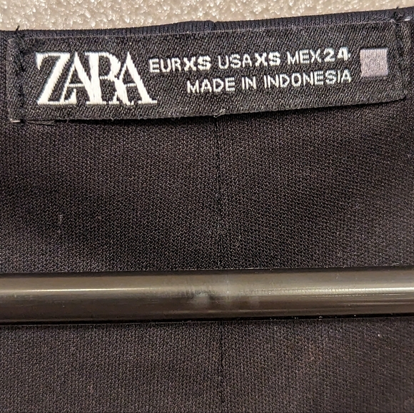 Zara Gold Sequined V-Neck Ruched Mini Bodycon Dress Sz X-Small - Picture 8 of 8